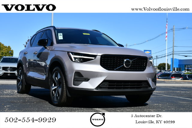 New 2026 Volvo XC40 B5 Core w/ Protection Package Premier