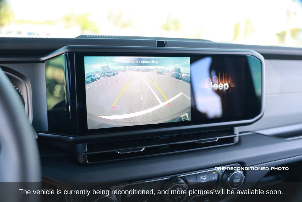 Used 2025 Jeep Wrangler Sahara 4xe w/ Safety Group image 17