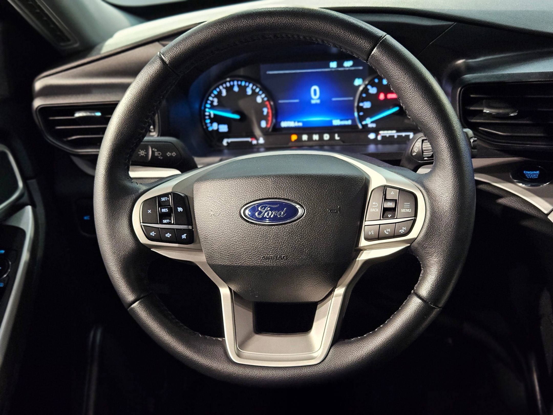 Used 2023 Ford Explorer XLT image 26