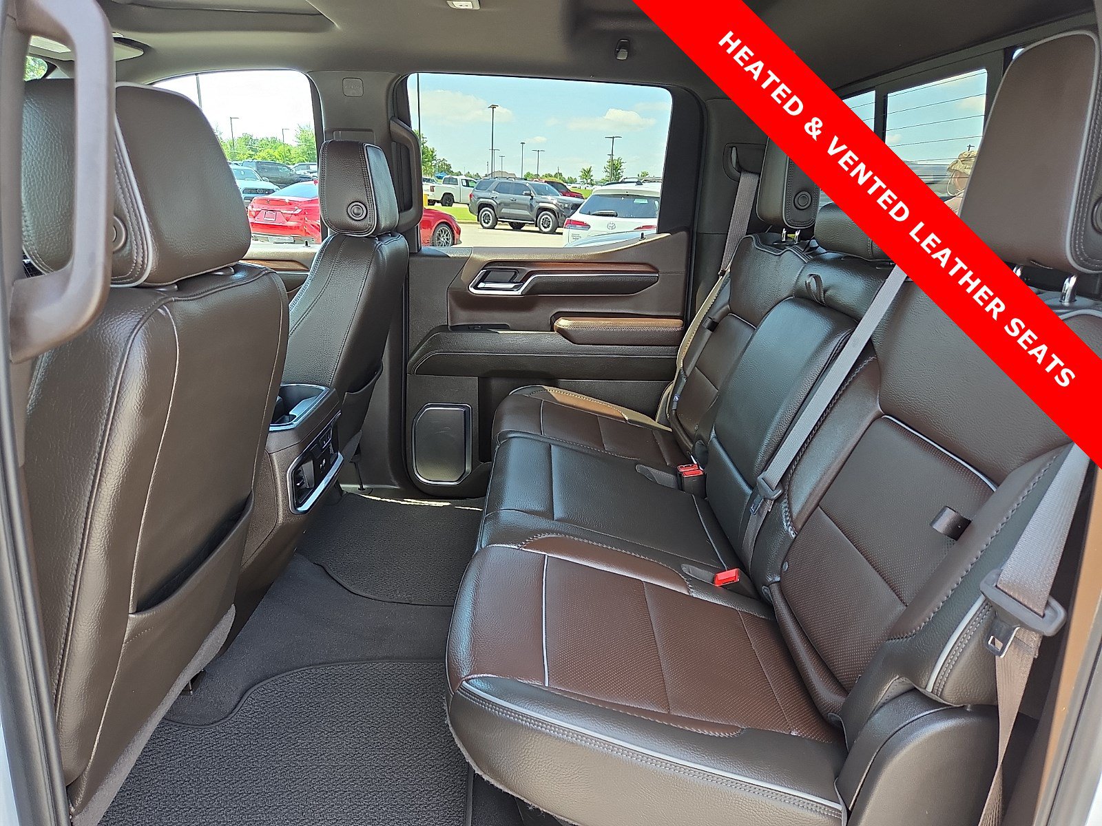 Used 2024 GMC Sierra 1500 Denali w/ Denali Reserve Package AWD/4WD image 10