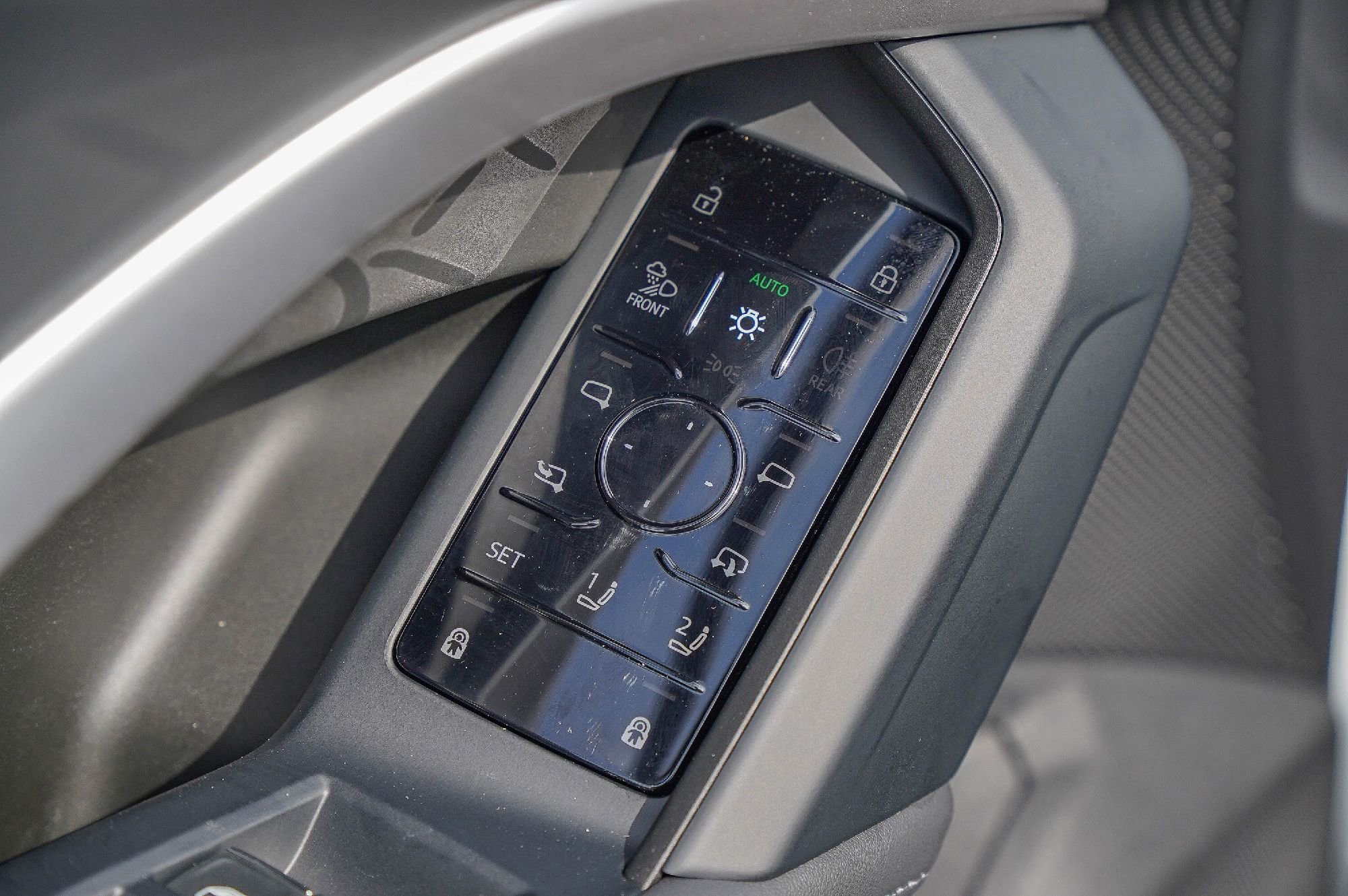 New 2025 Audi Q5 Premium Plus image 17