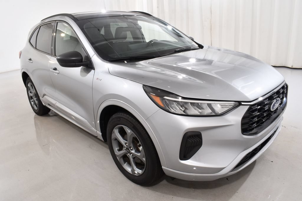 Used 2024 Ford Escape ST-Line w/ Tech Pack #1 AWD/4WD image 5