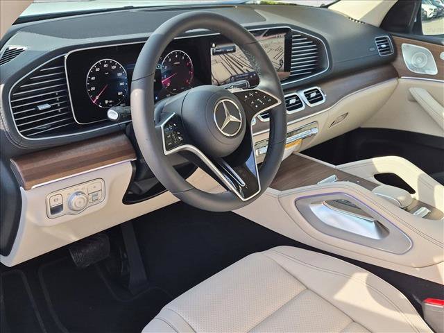 New 2026 Mercedes-Benz GLS 450 4MATIC image 3