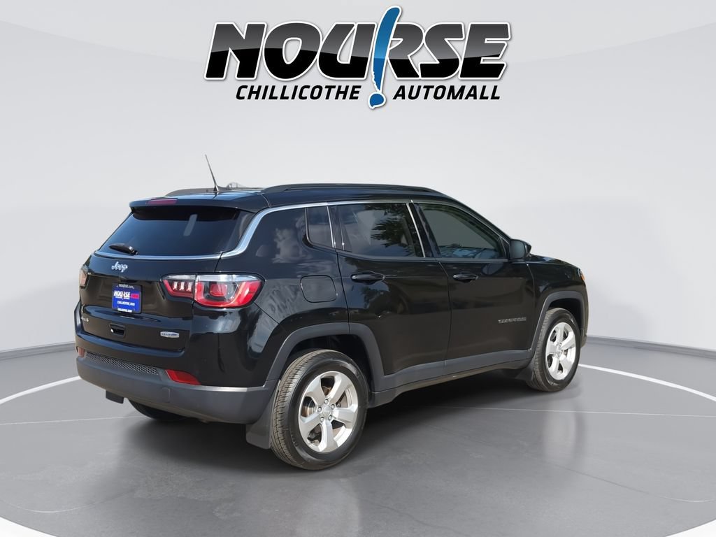 Used 2018 Jeep Compass Latitude w/ Popular Equipment Group AWD/4WD image 8