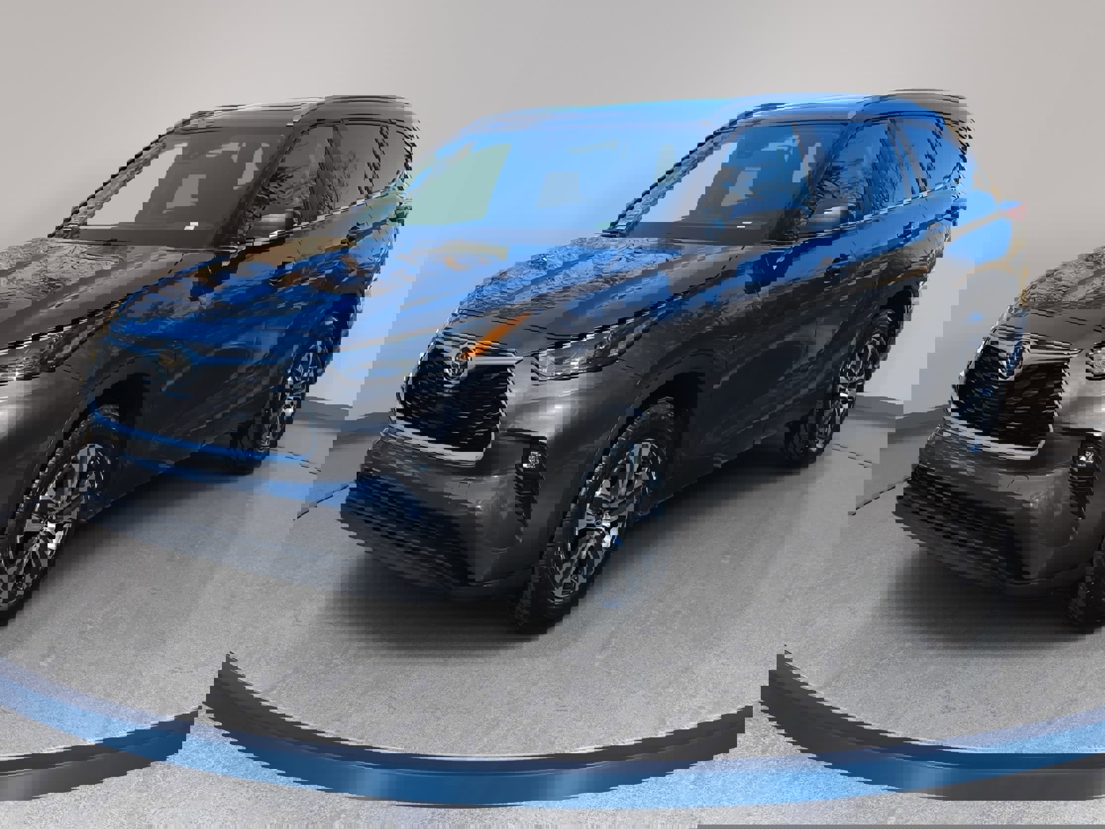 Used 2024 Toyota Highlander XLE