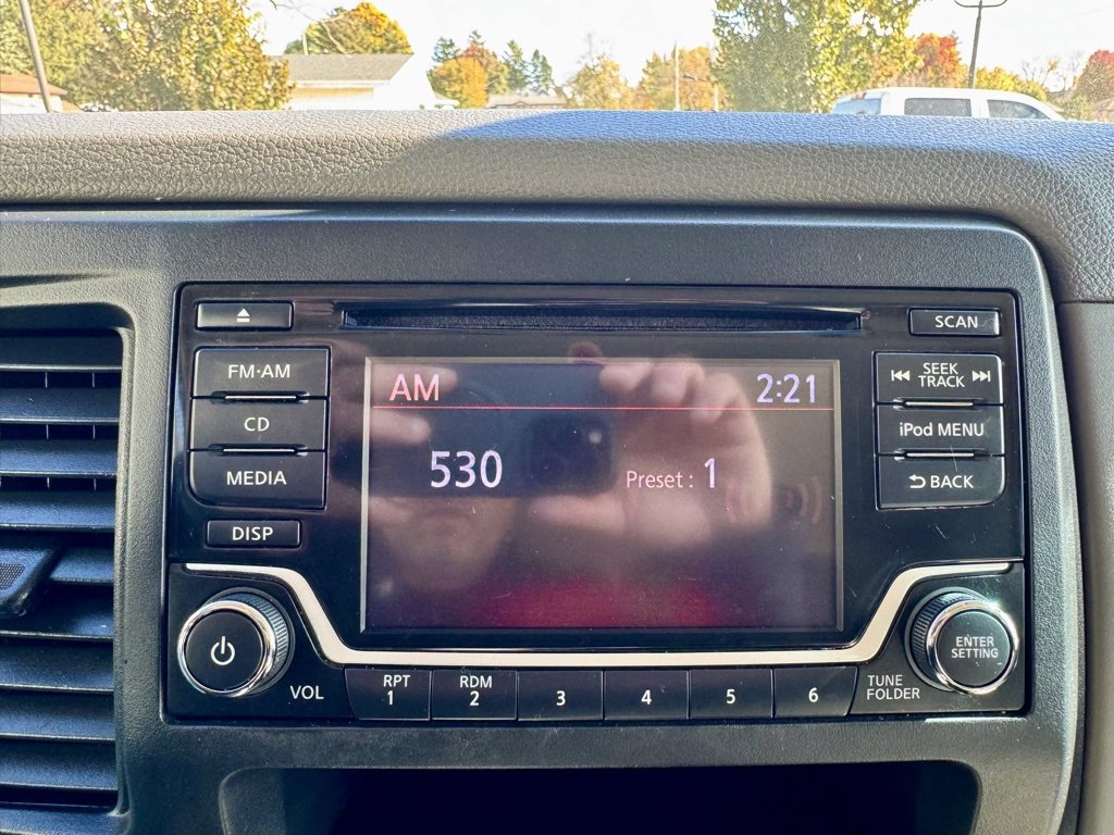 Used 2018 Nissan NV 3500 S image 31