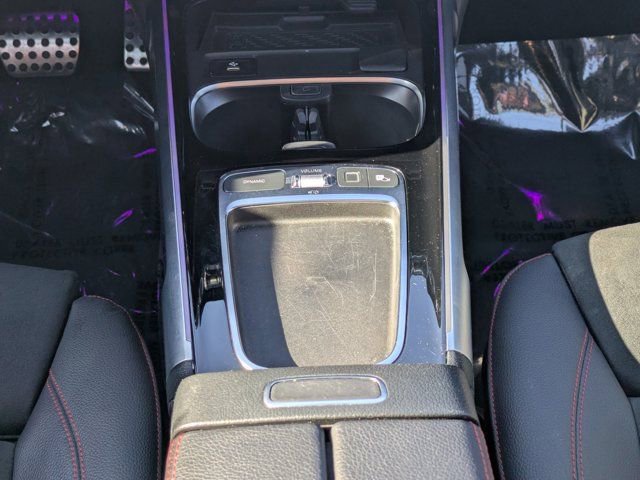 Used 2025 Mercedes-Benz GLB 35 AMG 4MATIC image 17