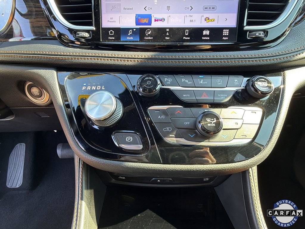 Used 2021 Chrysler Pacifica Pinnacle image 45