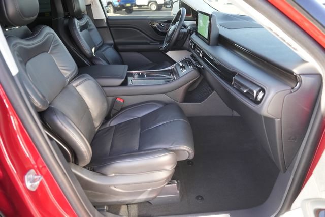 Used 2025 Lincoln Aviator Reserve w/ Equipment Group 201A image 21