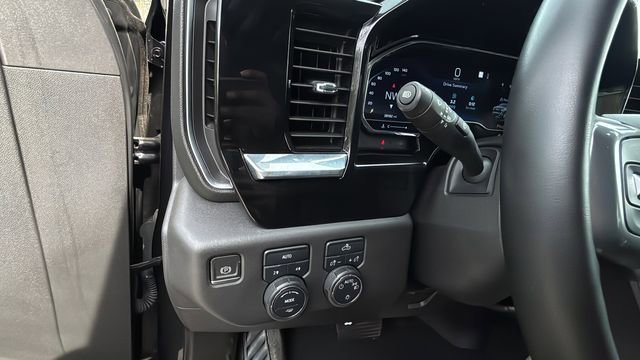 Used 2023 Chevrolet Silverado 1500 LT image 21