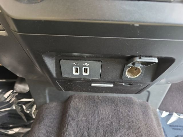 Used 2017 Ford F150 XLT w/ Equipment Group 302A Luxury image 5