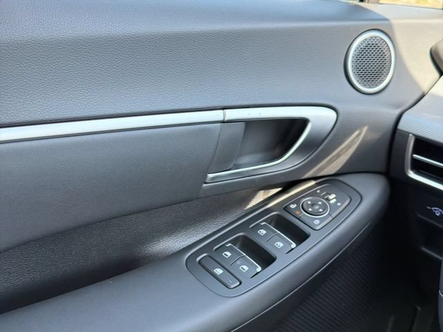 New 2026 Hyundai Sonata SEL AWD/4WD image 17