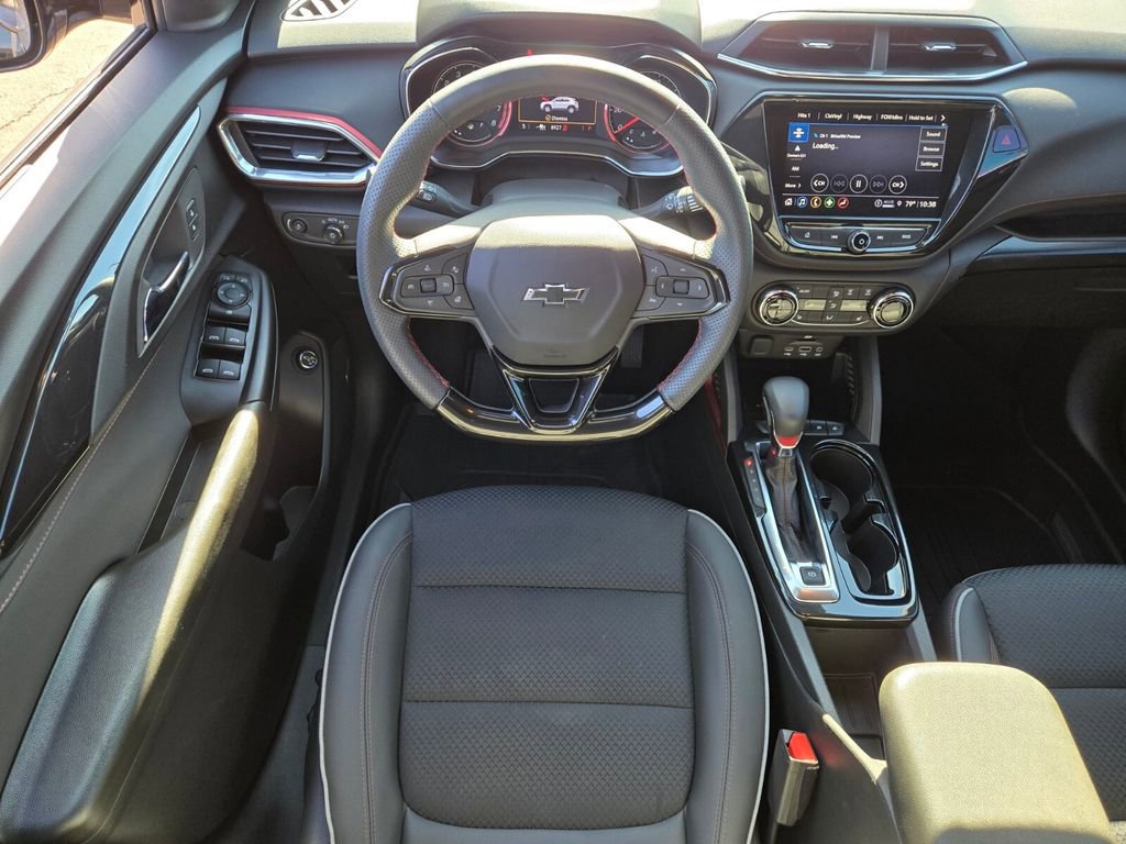 Used 2023 Chevrolet TrailBlazer RS w/ Sun and Liftgate Package image 14