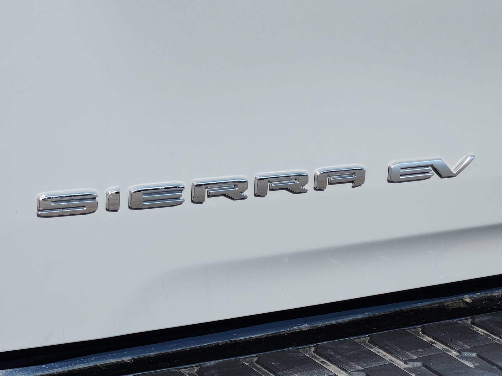 New 2025 GMC Sierra EV Denali AWD/4WD image 12