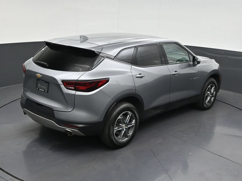 Used 2024 Chevrolet Blazer LT FWD image 19