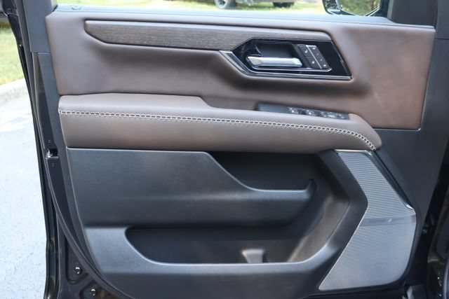 New 2026 GMC Yukon Denali Ultimate w/ LPO, Floor Liner Package AWD/4WD image 19