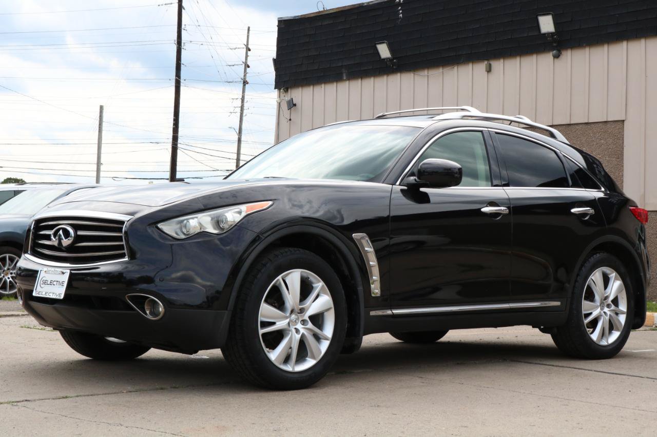 Used 2012 INFINITI FX35 AWD w/ Premium Pkg image 18