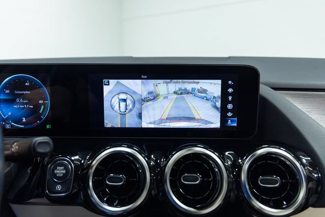 Used 2022 Mercedes-Benz GLA 250 4MATIC image 18