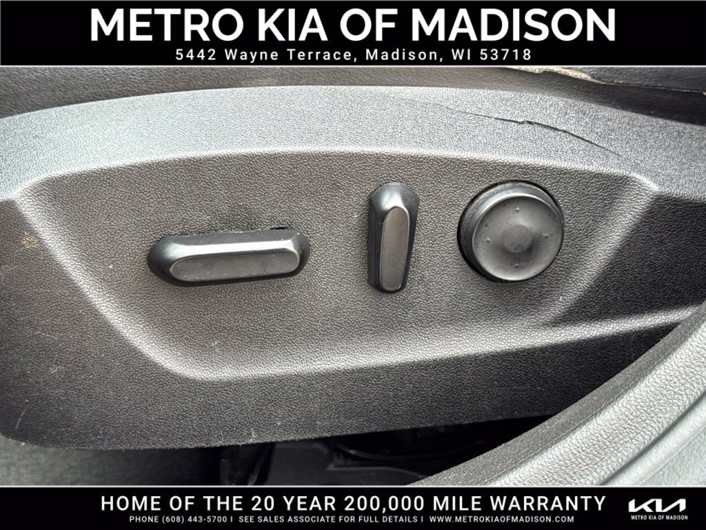 Used 2013 Chevrolet Malibu LT w/ Power Convenience Package FWD image 14