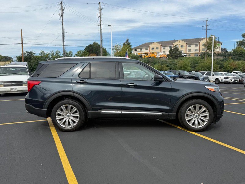 Certified 2023 Ford Explorer Limited w/ Limited Technology Package AWD/4WD image 2