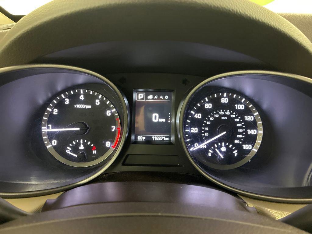 Used 2017 Hyundai Santa Fe Sport image 19