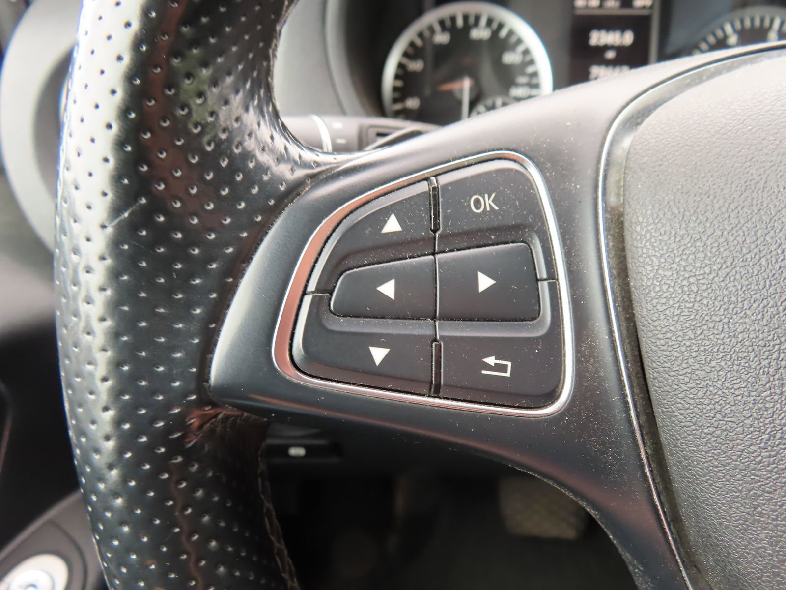 Used 2016 Mercedes-Benz Metris Passenger image 19