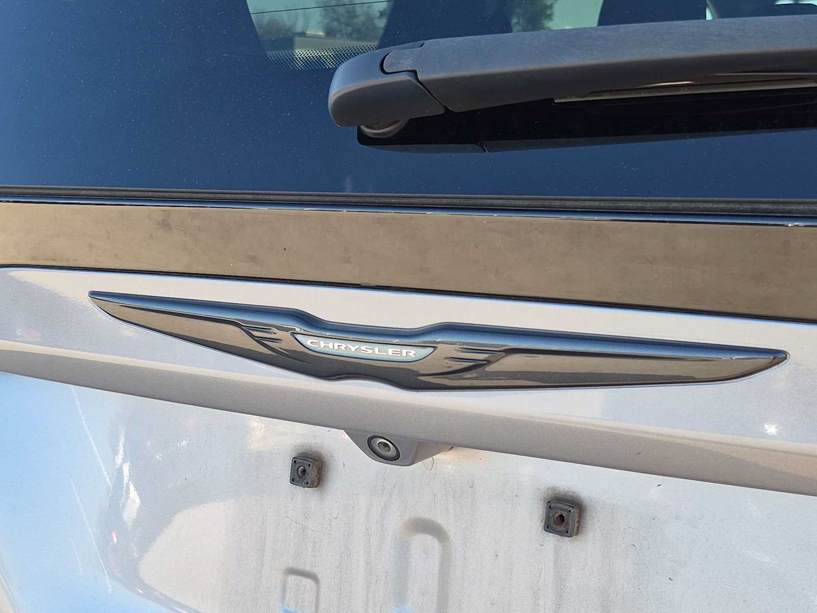 Used 2019 Chrysler Pacifica Touring Plus w/ S Appearance Package FWD image 13