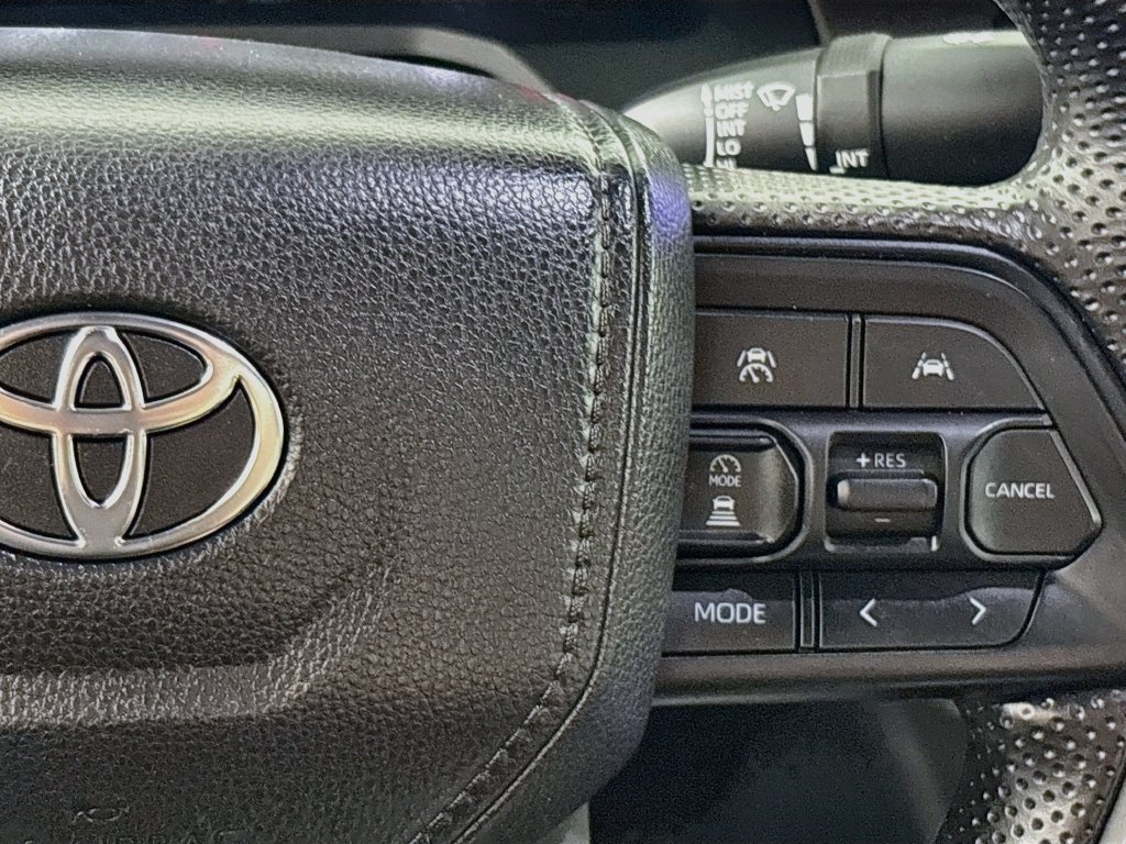 Used 2024 Toyota Tacoma SR5 AWD/4WD image 17