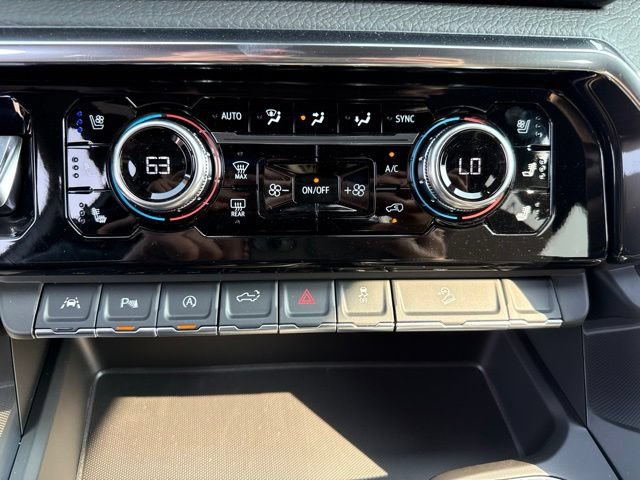New 2026 GMC Sierra 1500 Denali w/ Technology Package AWD/4WD image 17