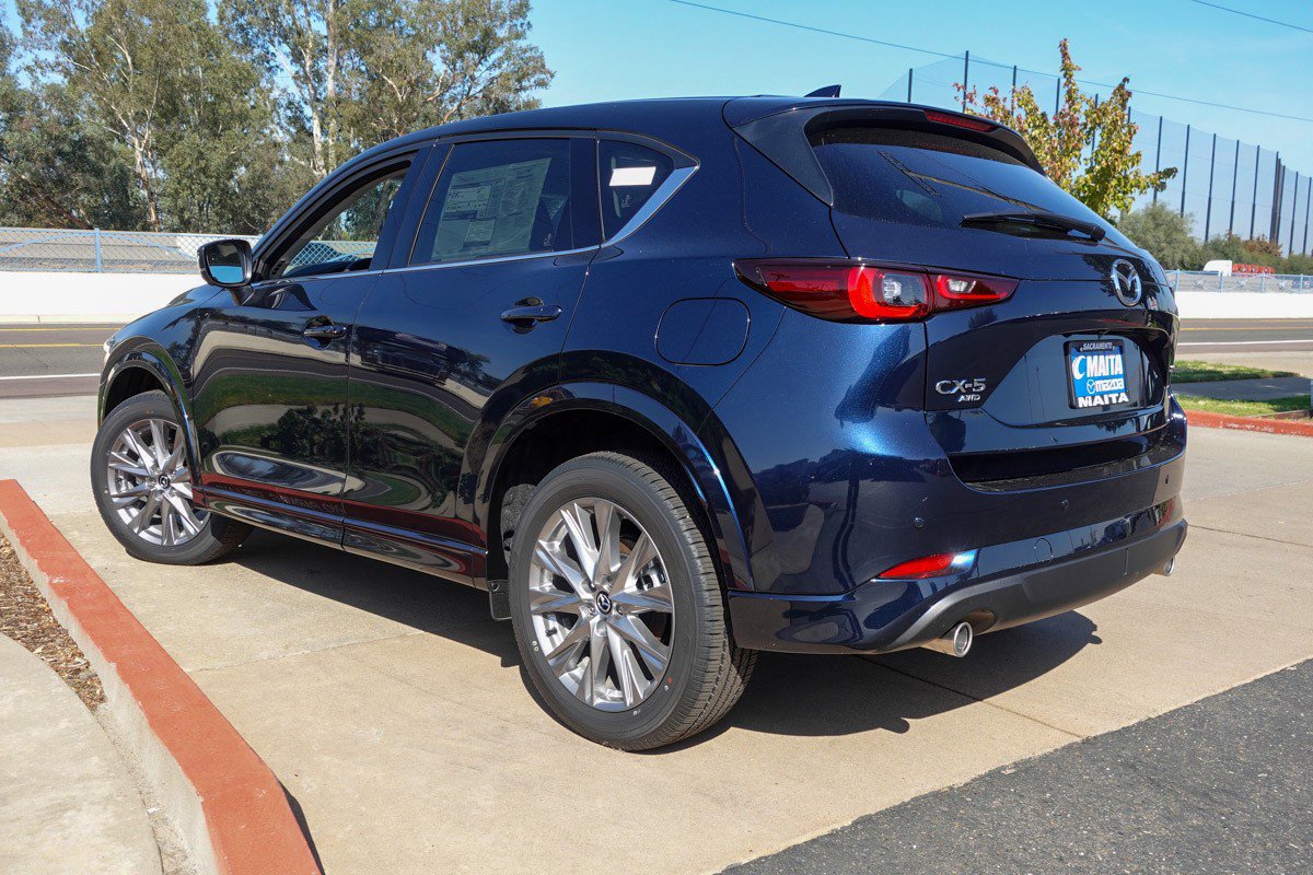 New 2025 MAZDA CX-5 AWD 2.5 S w/ Premium Plus Pkg image 8