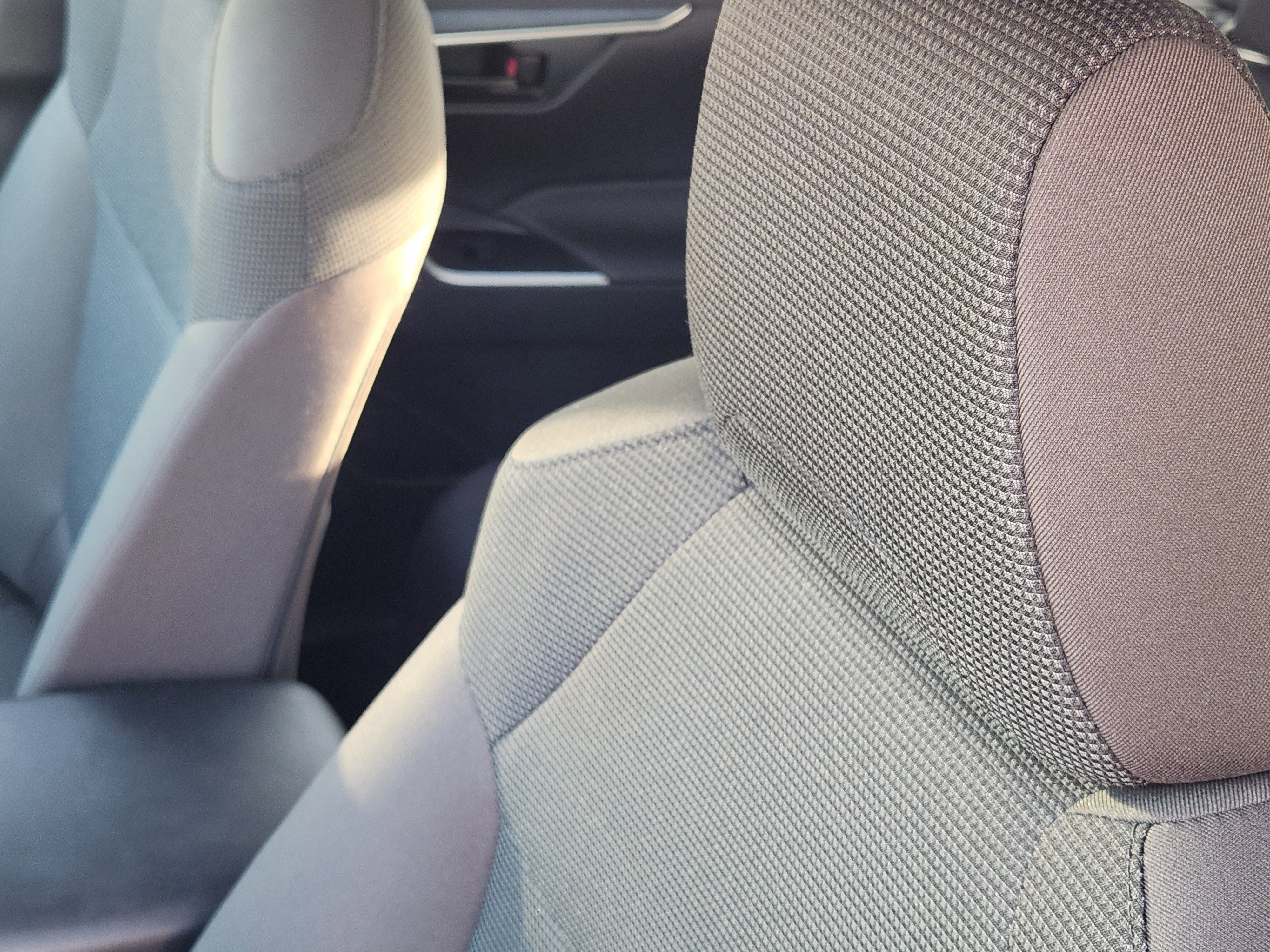 Used 2025 Toyota RAV4 LE image 11