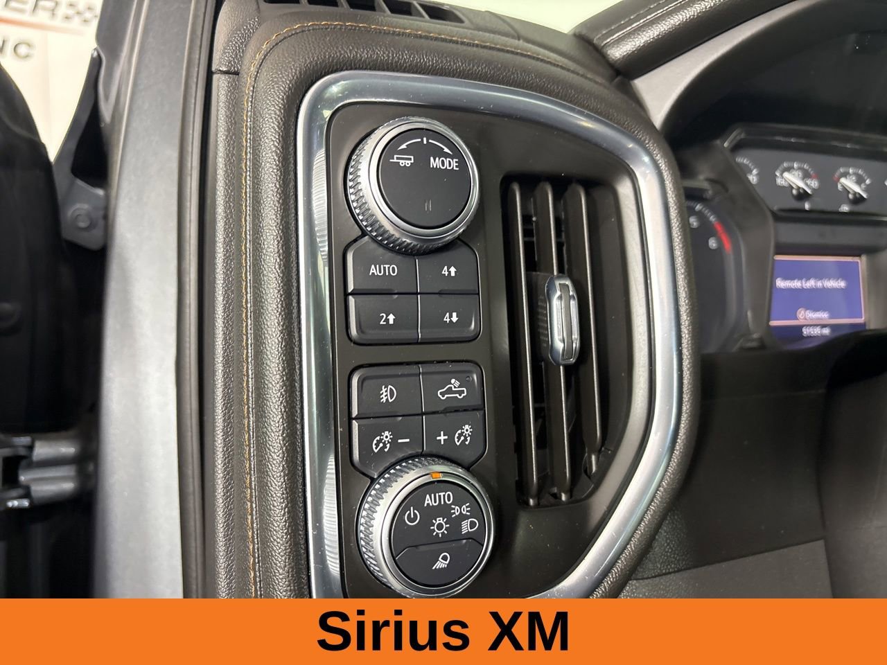 Used 2021 GMC Sierra 1500 AT4 w/ AT4 Preferred Package AWD/4WD image 11