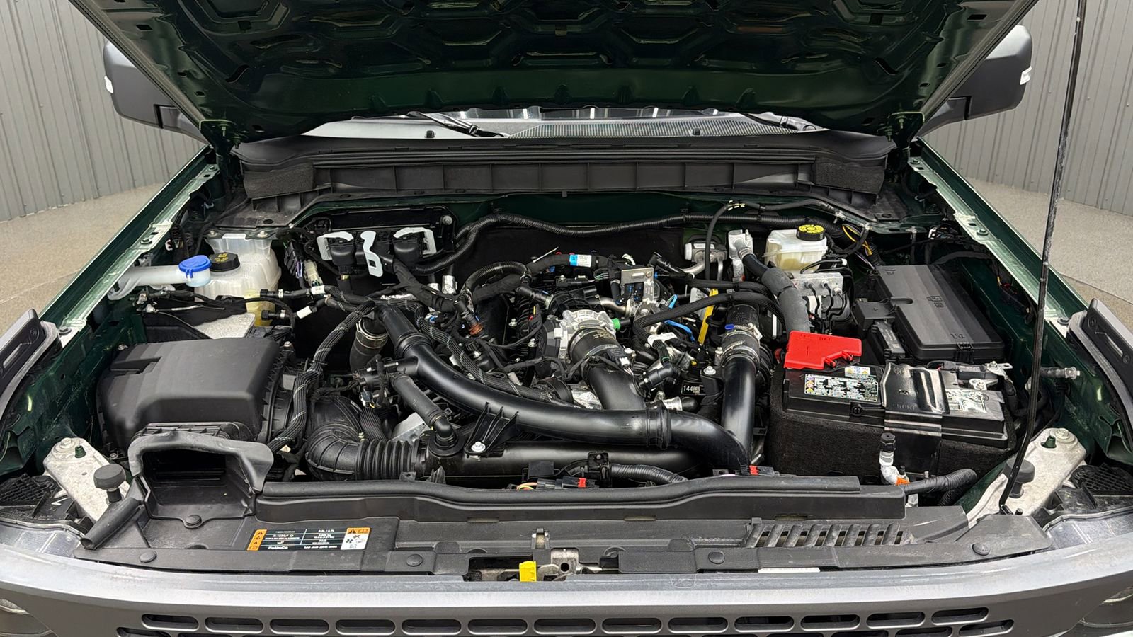 Used 2025 Ford Bronco Badlands image 19