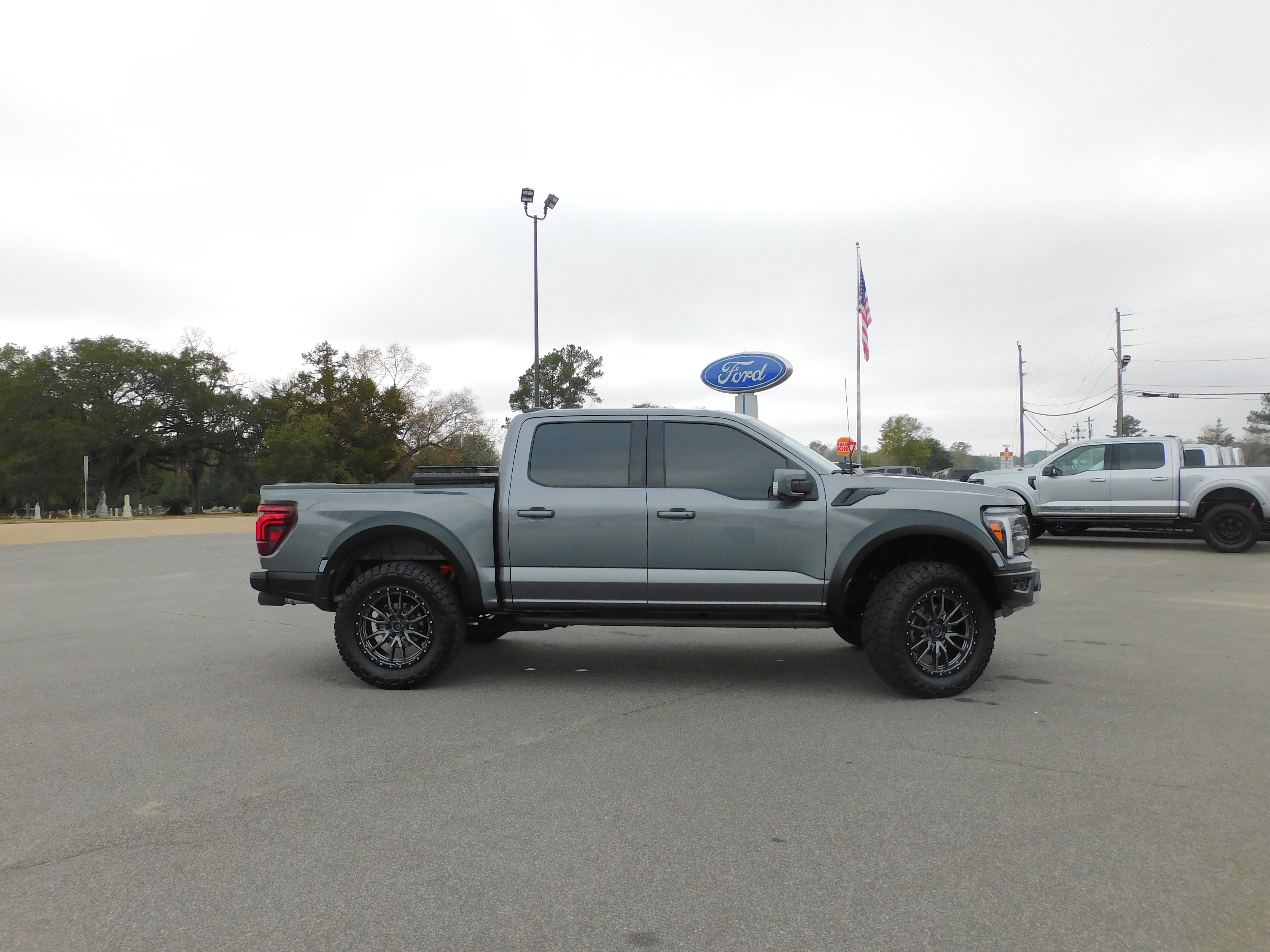 Used 2025 Ford F150 Raptor image 2