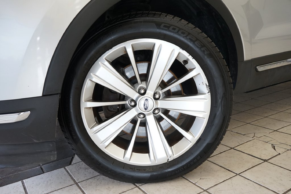 Used 2019 Ford Explorer Limited w/ Class III Trailer Tow Package AWD/4WD image 57