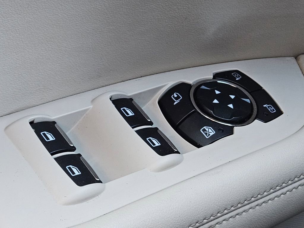 Used 2017 Lincoln MKZ Select w/ Select Plus Package image 15