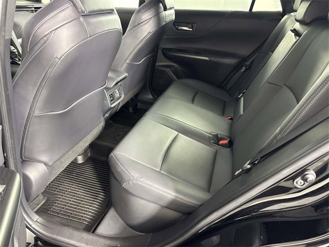 Used 2024 Toyota Venza XLE image 13