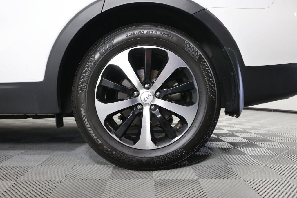 Used 2018 Kia Sorento EX AWD/4WD image 8