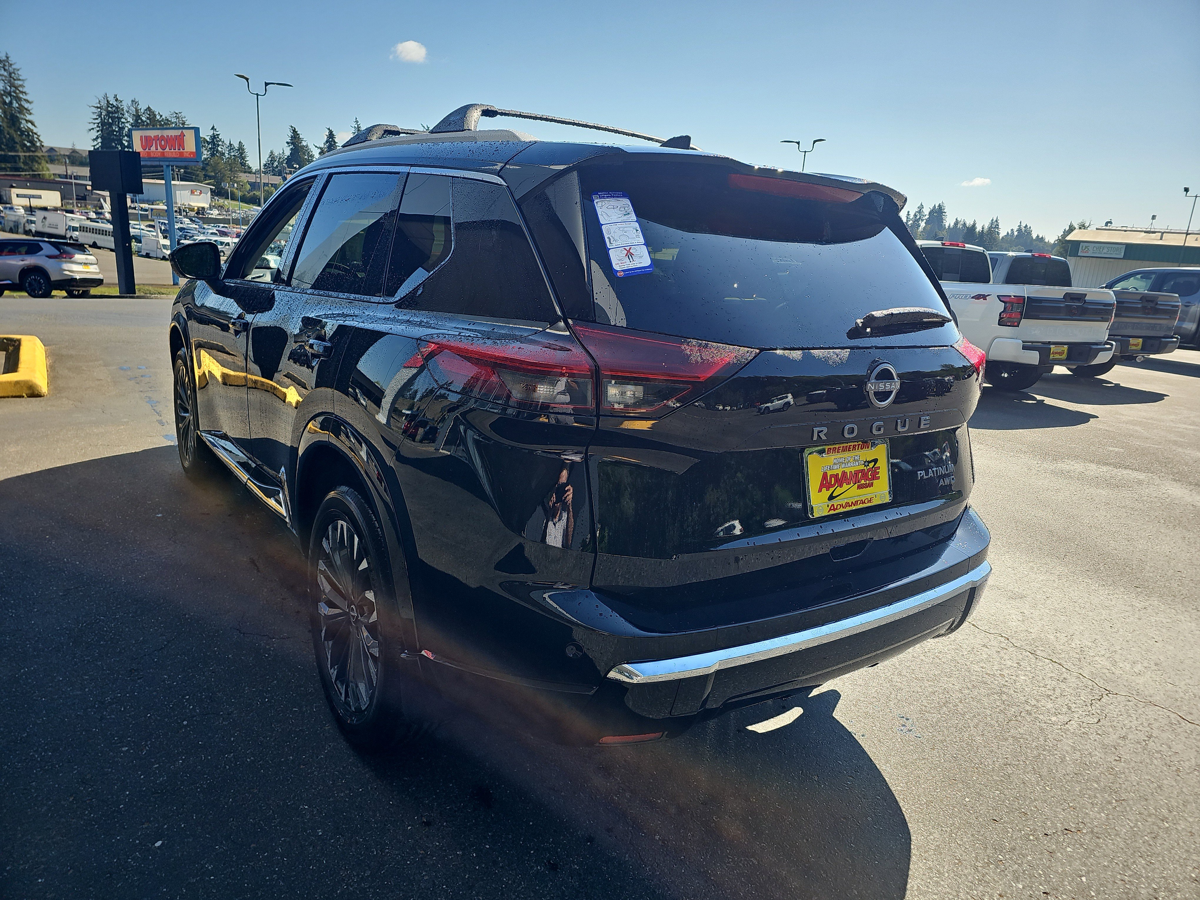 New 2026 Nissan Rogue Platinum AWD/4WD image 3