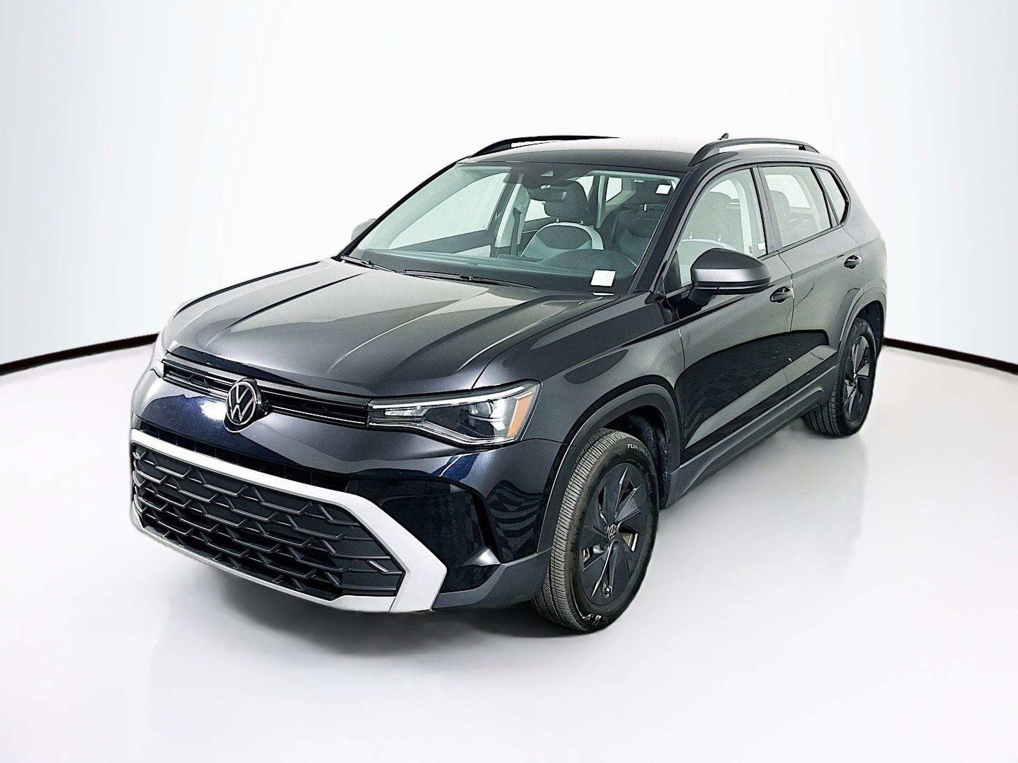 Used 2025 Volkswagen Taos S FWD image 3