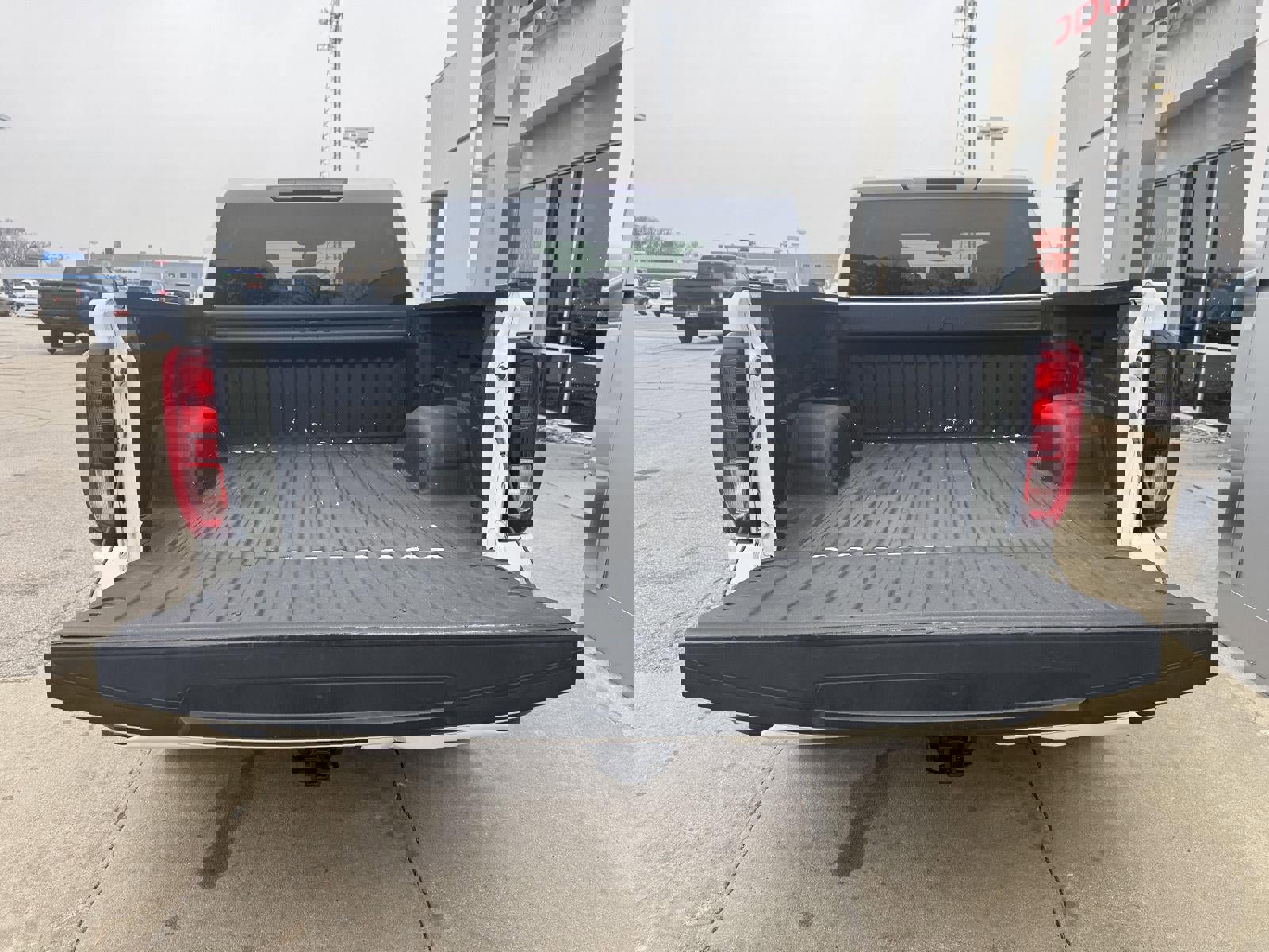 Used 2020 GMC Sierra 1500 Elevation w/ Elevation Value Package image 8