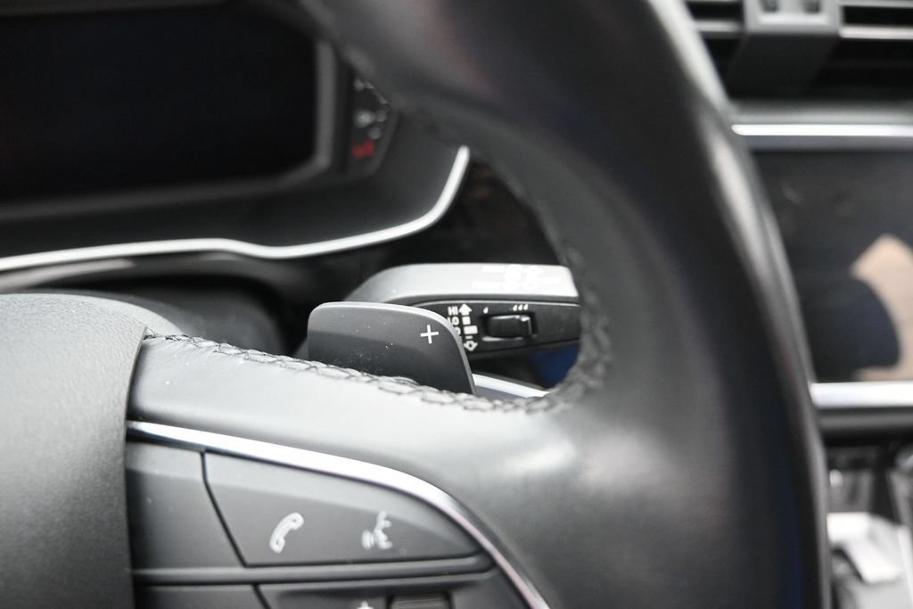 Used 2023 Audi Q3 2.0T Premium AWD/4WD image 24