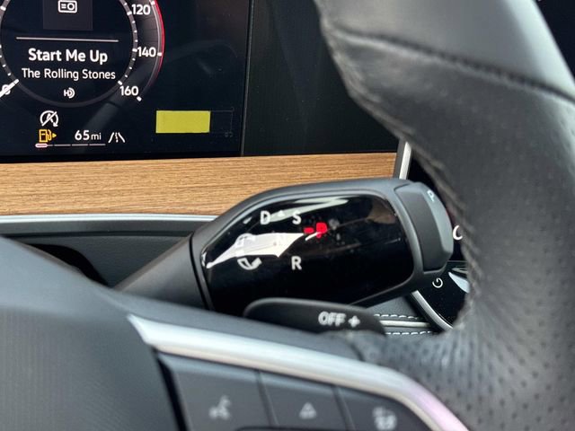New 2026 Volkswagen Tiguan SEL R-Line AWD/4WD image 19