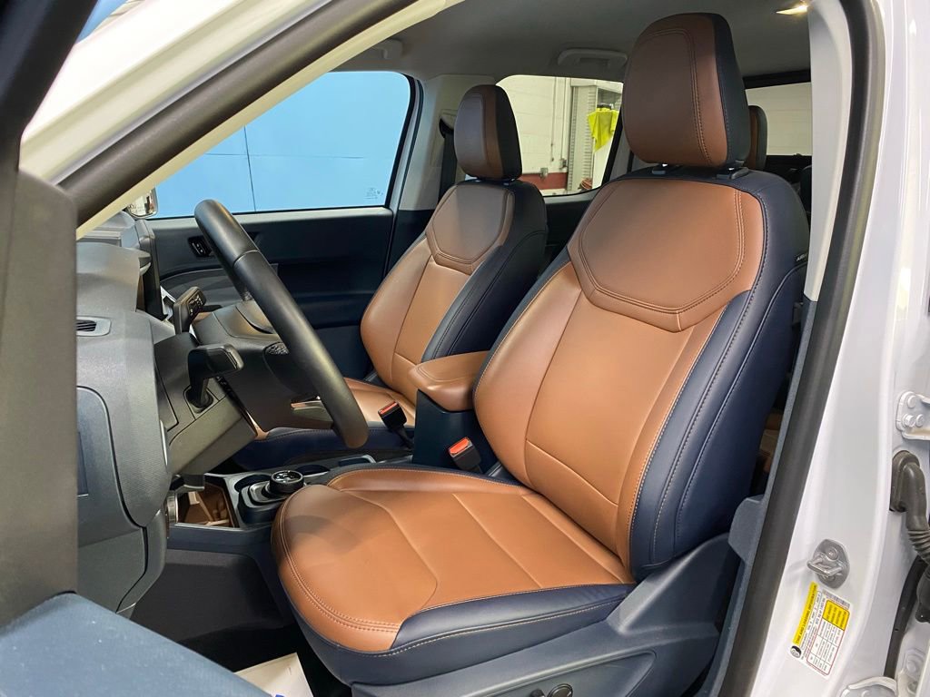 Used 2023 Ford Maverick Lariat image 18