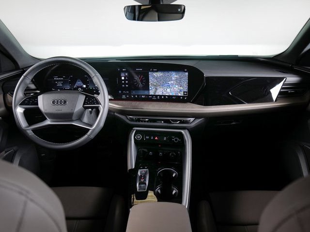 Used 2025 Audi Q5 Premium Plus AWD/4WD image 9