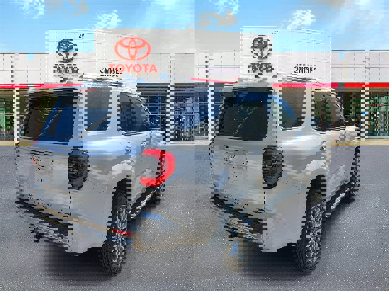 Used 2025 Toyota 4Runner Limited image 3