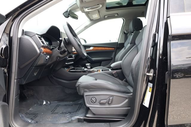 Used 2022 Audi Q5 2.0T Prestige w/ Prestige Package image 13