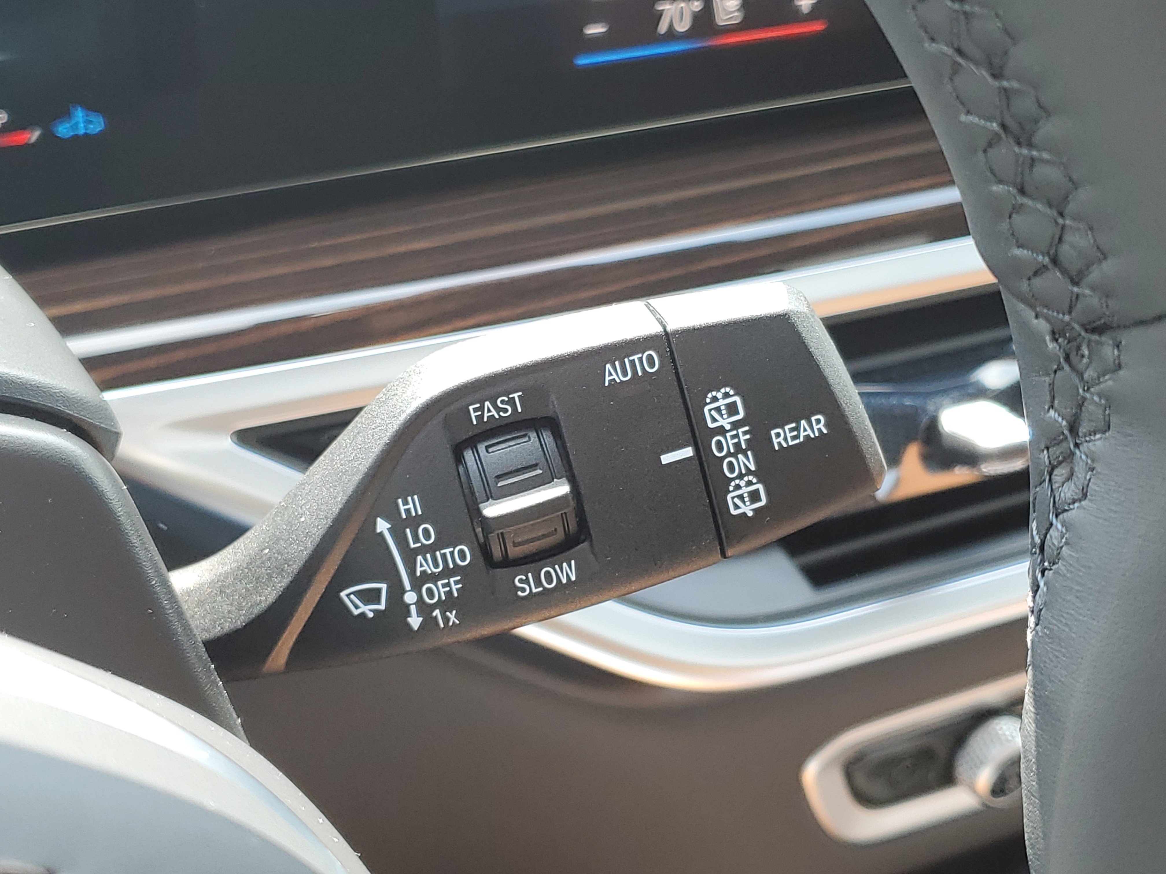 New 2026 BMW X5 xDrive40i w/ M Sport Package AWD/4WD image 15