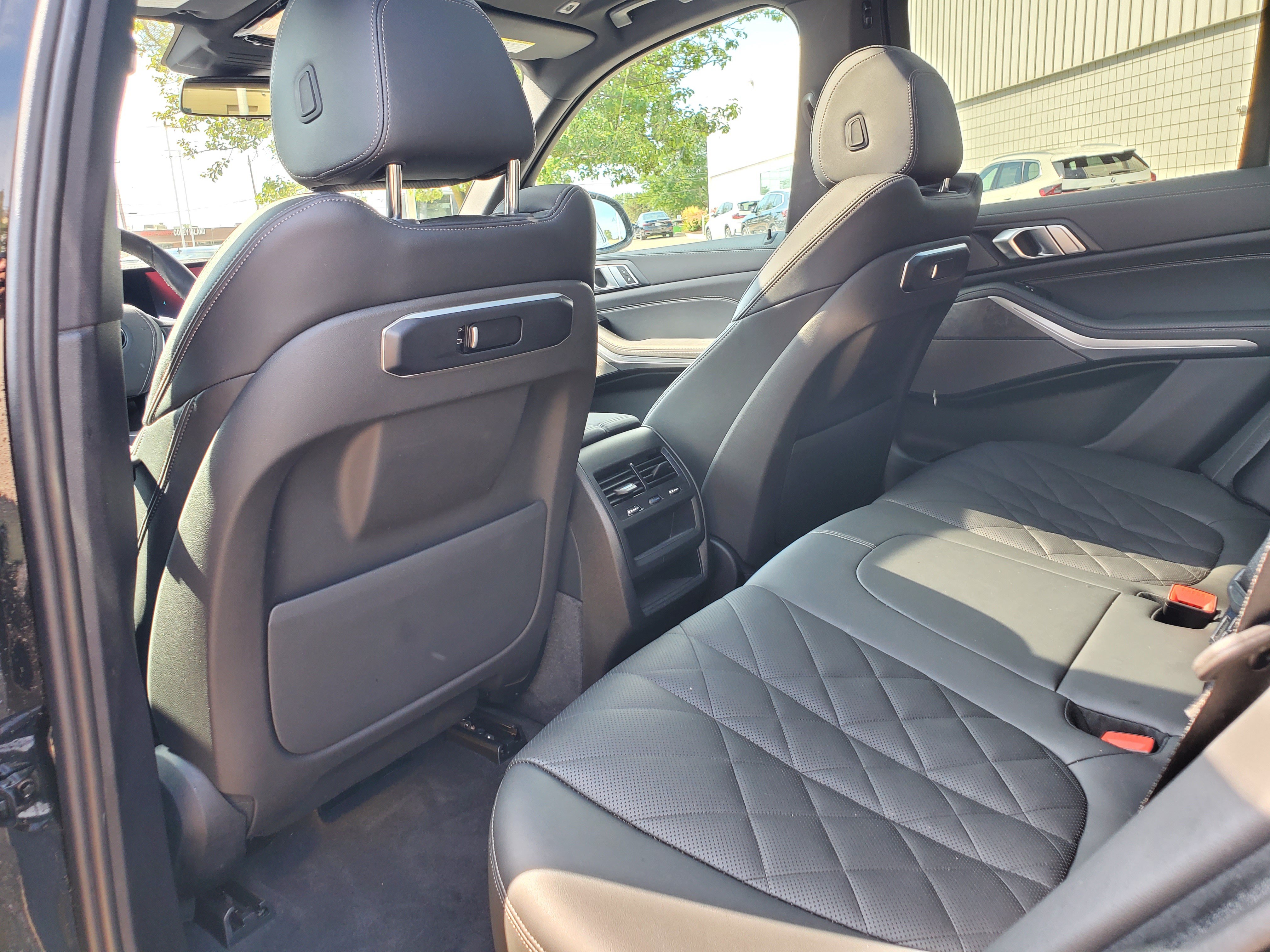 Certified 2024 BMW X5 xDrive40i w/ Premium Package AWD/4WD image 34