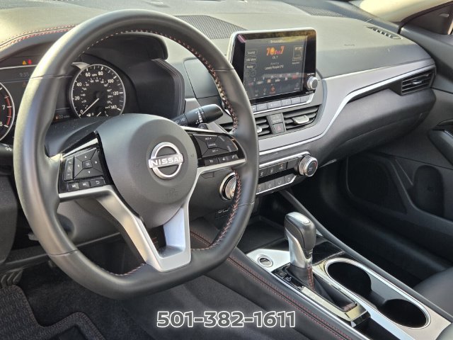 Used 2025 Nissan Altima 2.5 SR FWD image 8